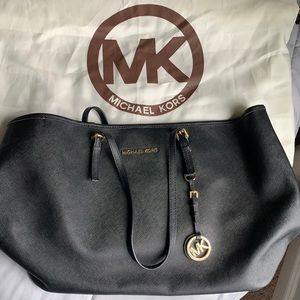 Michael Kors tote